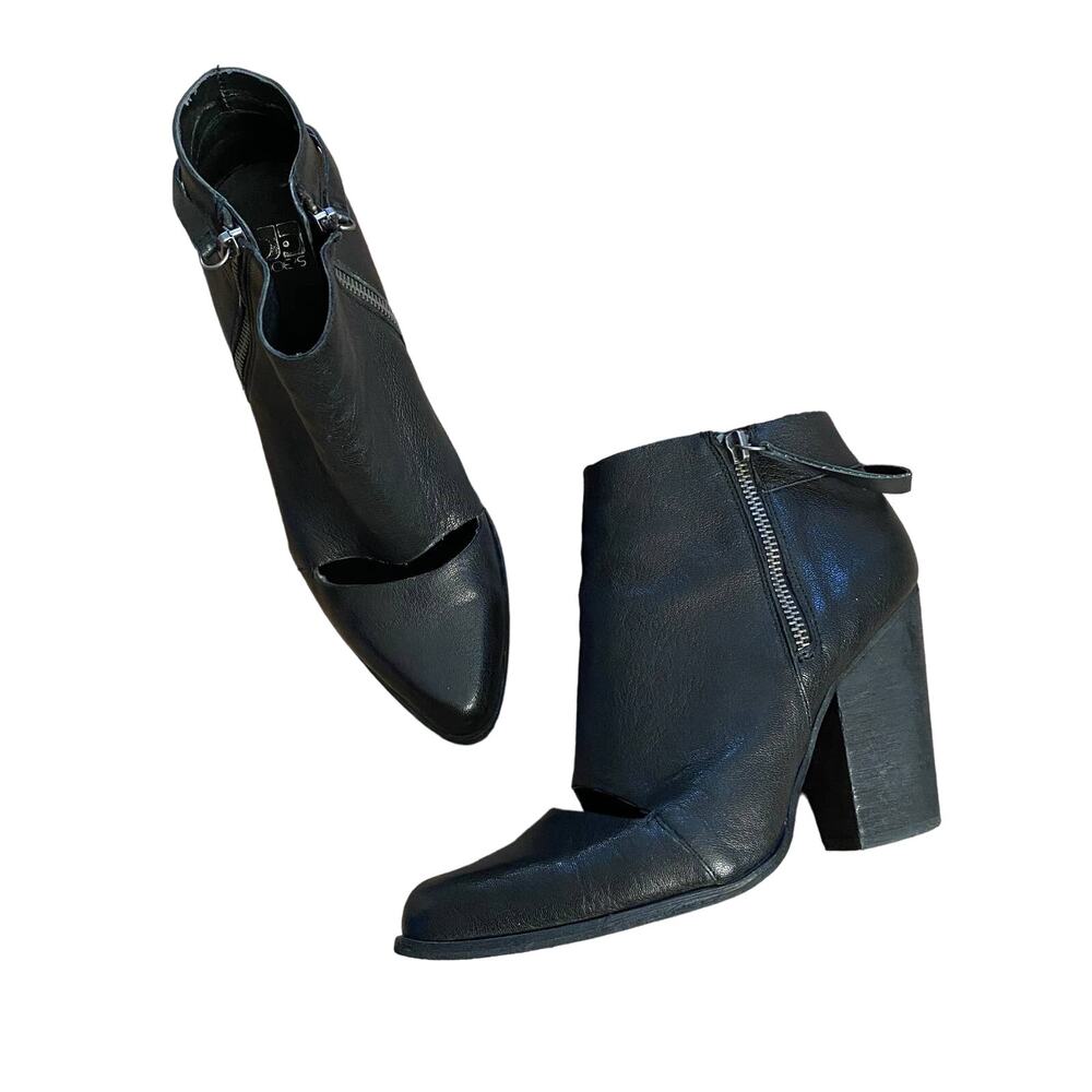 EDGY ESSENTIALS‎ Leather Ankle Booties – Joe’s Black Double Zip – Size 9